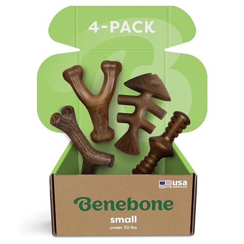 Benebone - Paquete Holiday de 4 juguetes duraderos para masticadores agresivos, sabores reales, tamaño S, fabricados en Estados Unidos